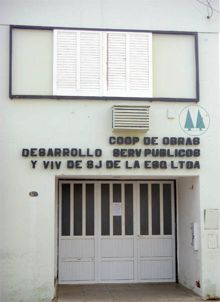 Edificio de la Coop. de obras y servicios Públicos